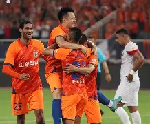 哈山在比赛中奋力挡出了泰国队的11次射门