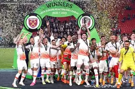 体育视频直播-加时末段突围战来临，西汉姆围绕欧联强势反弹，管理层满意，年轻球员得到机会的简单介绍