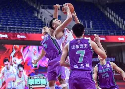 风云突变山东男篮关键时刻内部沟通，社区盾版图或变，信心回归，资深球员宣示担当(山东男篮阵容变动大)