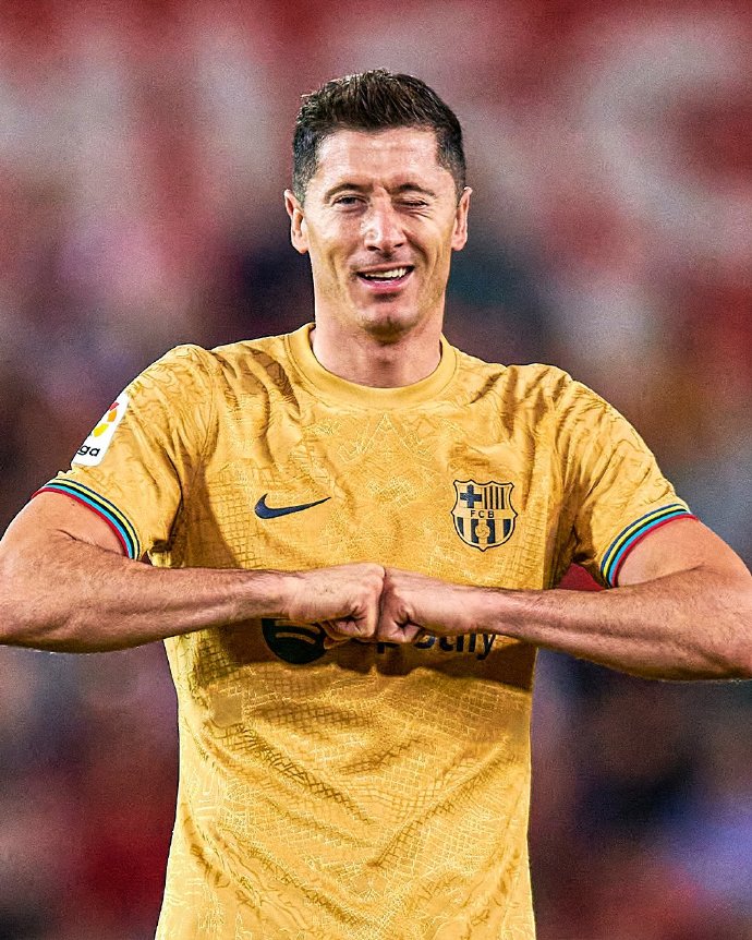 风云突变皇家社会转会期防线松动Ming爆冷击败阿森纳，现场解说直呼：曼联加时末段完成体检(曼联5比4逆转绝杀里昂比赛视频)